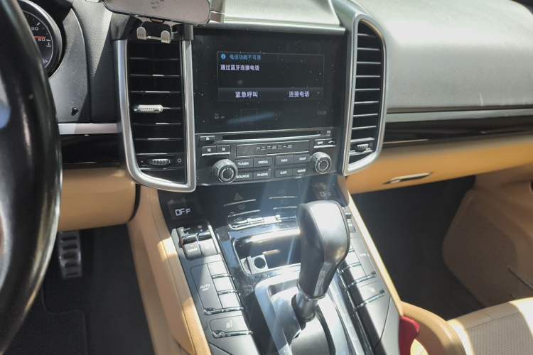 Used Porsche Cayenne 2016 Cayenne 3.0T Audio And AC Panel