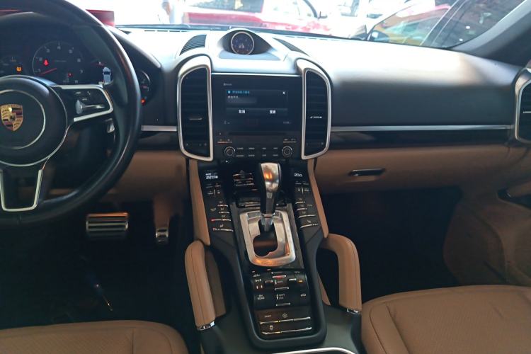 Used Porsche Cayenne 2016 Cayenne 3.0T Audio And AC Panel