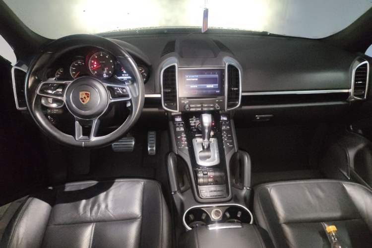 Used Porsche Cayenne 2016 Cayenne 3.0T Center Console