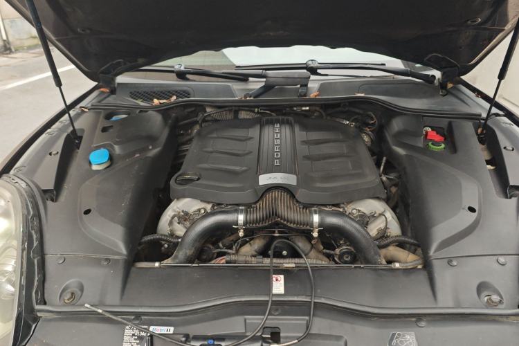 Used Porsche Cayenne 2016 Cayenne GTS 3.6T Engine Bay