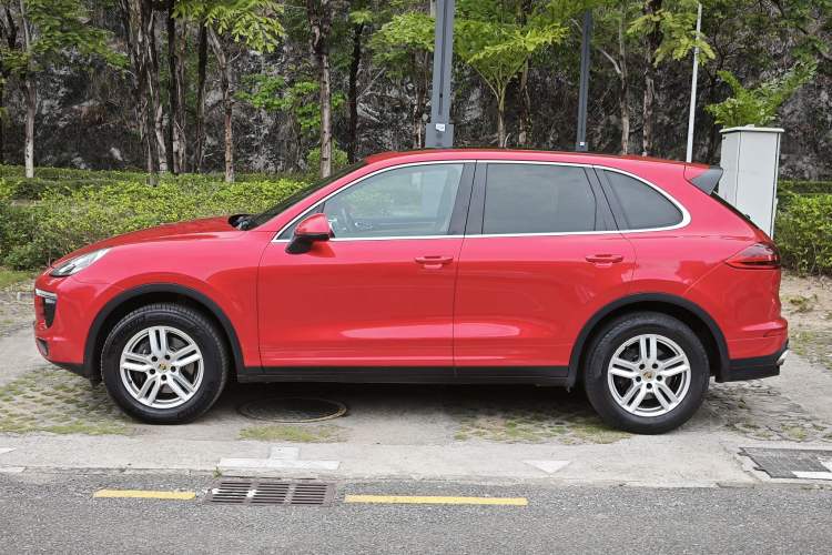 Used Porsche Cayenne 2016 Cayenne 3.0T Exterior 2