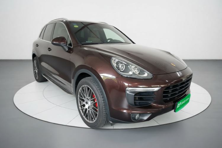 Used Porsche Cayenne 2016 Cayenne 3.0T Front Right 45 Deg