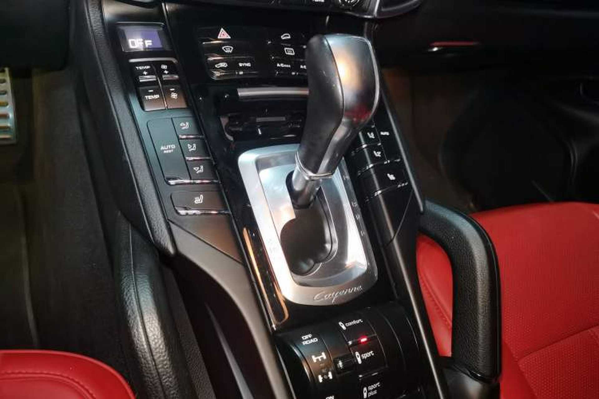 Used Porsche Cayenne 2016 Cayenne 3.0T Gear Lever
