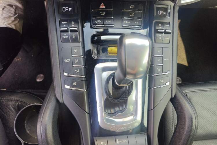 Used Porsche Cayenne 2016 Cayenne 3.0T Gear Lever