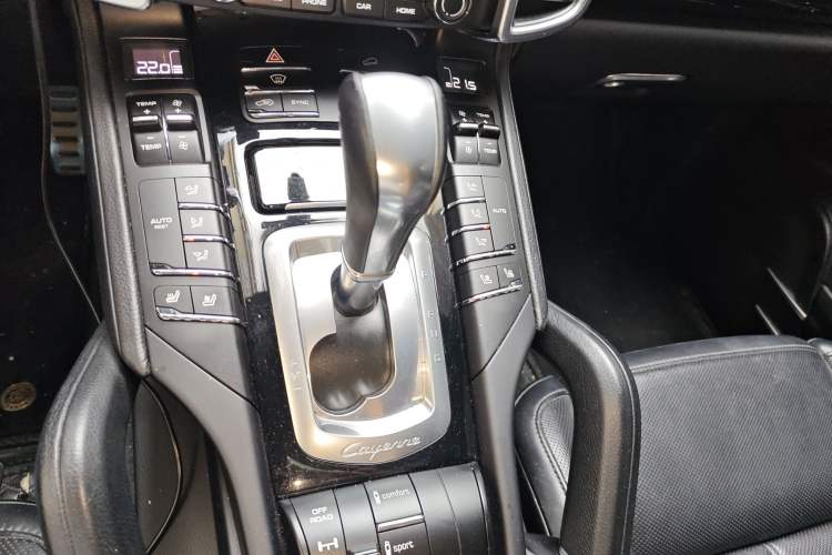 Used Porsche Cayenne 2016 Cayenne 3.0T Gear Lever