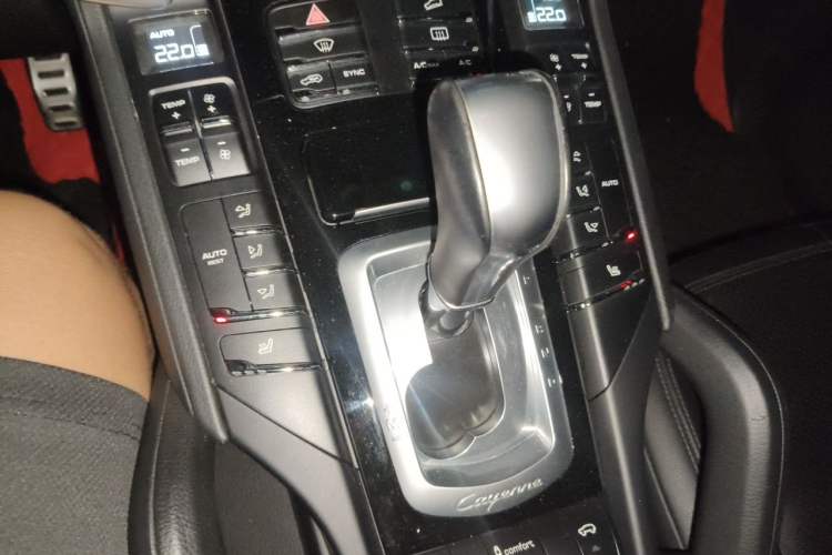 Used Porsche Cayenne 2016 Cayenne 3.0T Gear Lever