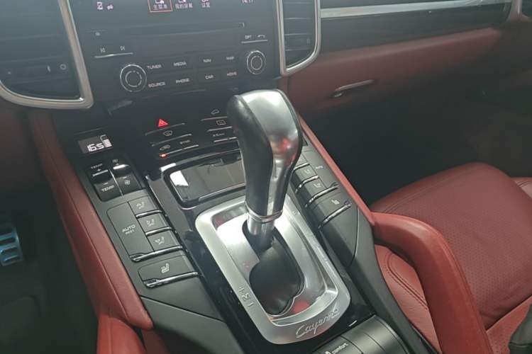 Used Porsche Cayenne 2016 Cayenne 3.0T Gear Lever