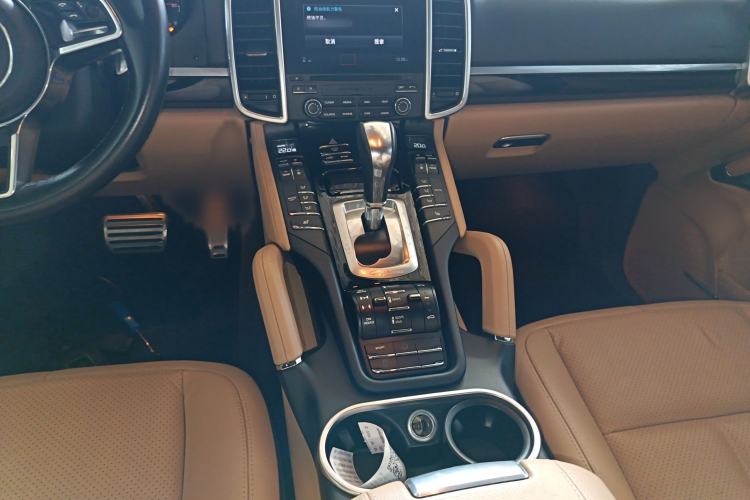 Used Porsche Cayenne 2016 Cayenne 3.0T Gear Lever
