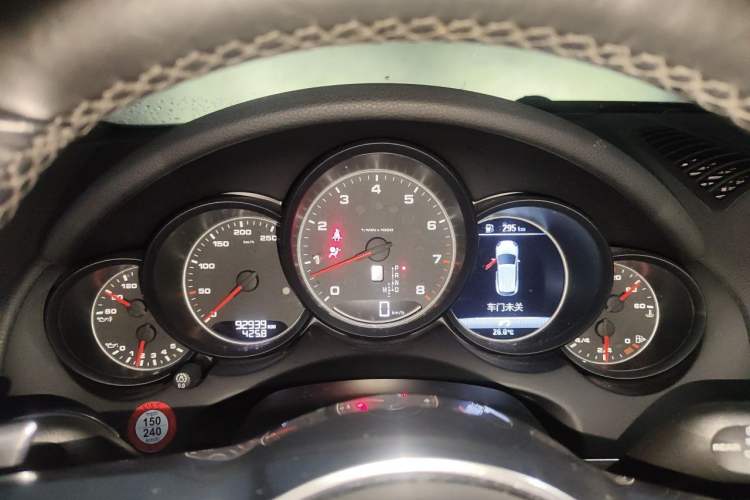 Used Porsche Cayenne 2016 Cayenne 3.0T Instrument Cluster