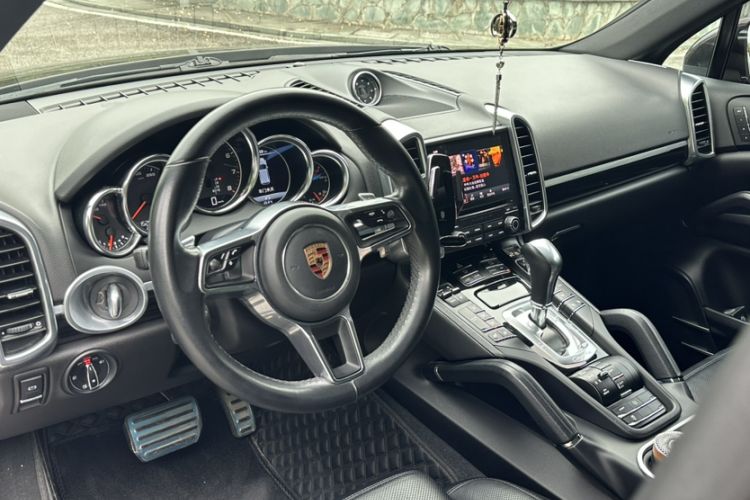 Used Porsche Cayenne 2016 Cayenne 3.0T Interior 3