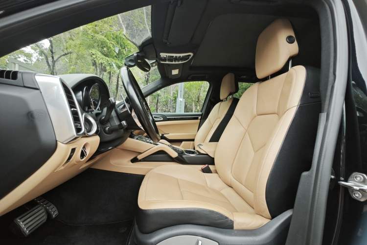 Used Porsche Cayenne 2016 Cayenne 3.0T Interior 3