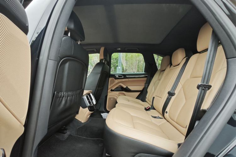 Used Porsche Cayenne 2016 Cayenne 3.0T Interior 4