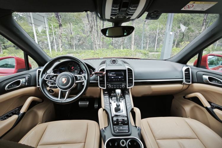 Used Porsche Cayenne 2016 Cayenne 3.0T Interior 7