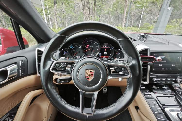 Used Porsche Cayenne 2016 Cayenne 3.0T Interior 8