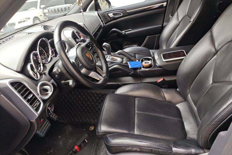 Used Porsche Cayenne 2016 Cayenne 3.0T Left Front Seat