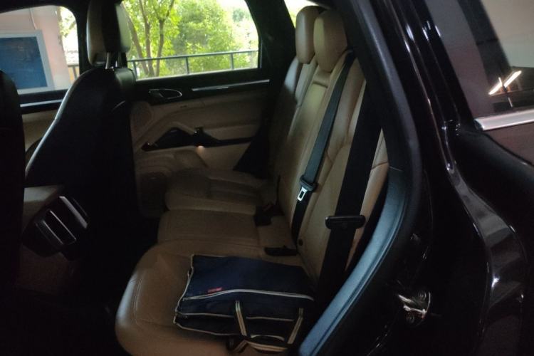 Used Porsche Cayenne 2016 Cayenne 3.0T Left Rear Seat