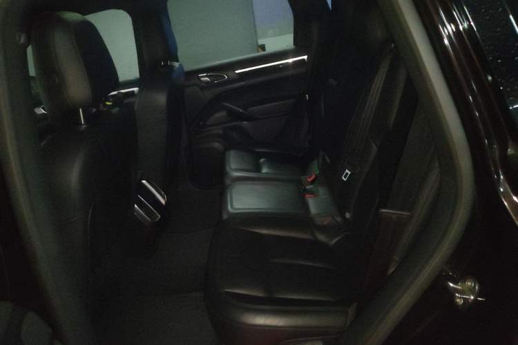 Used Porsche Cayenne 2016 Cayenne 3.0T Left Rear Seat