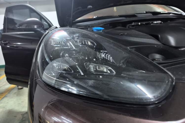 Used Porsche Cayenne 2016 Cayenne 3.0T Right Front Headlight