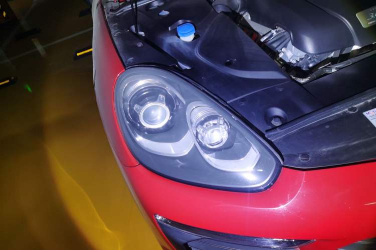 Used Porsche Cayenne 2016 Cayenne 3.0T Right Front Headlight