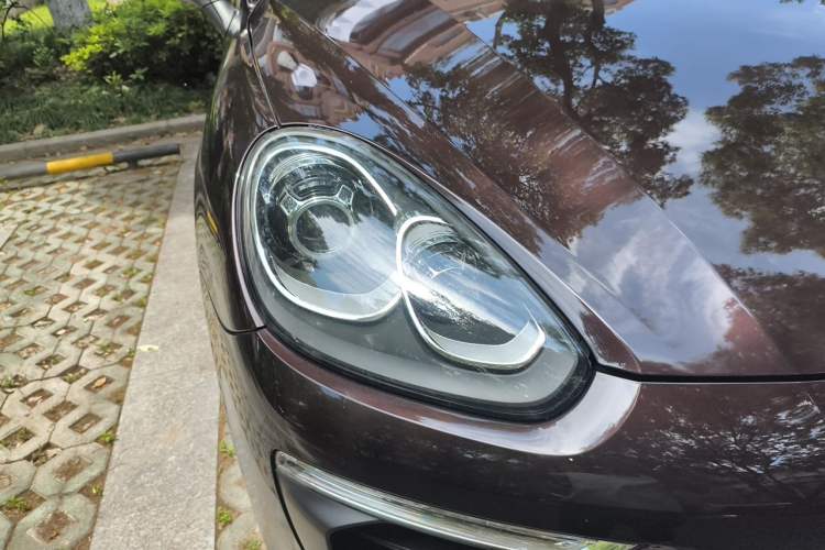 Used Porsche Cayenne 2016 Cayenne 3.0T Right Front Headlight