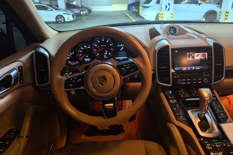 Used Porsche Cayenne 2016 Cayenne 3.0T Steering Wheel
