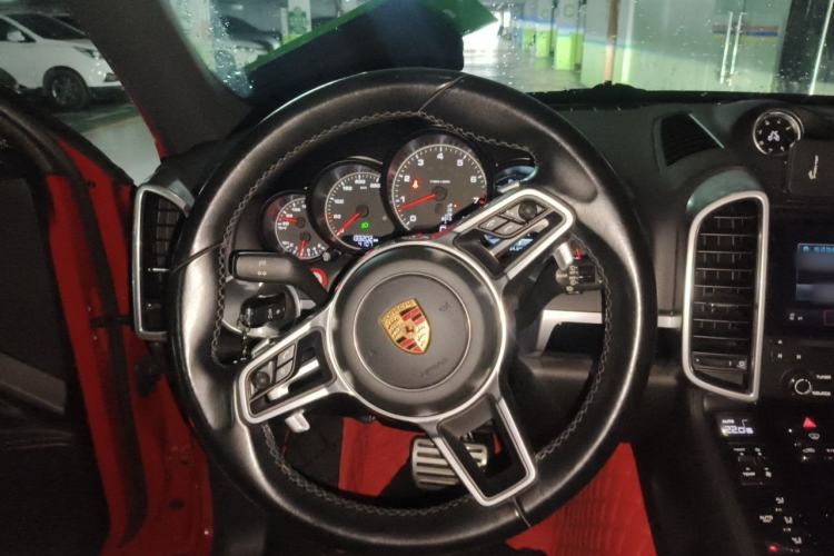 Used Porsche Cayenne 2016 Cayenne 3.0T Steering Wheel