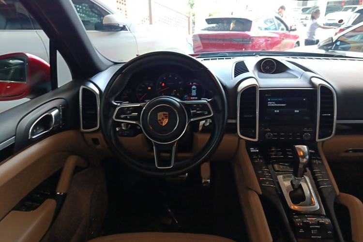 Used Porsche Cayenne 2016 Cayenne 3.0T Steering Wheel