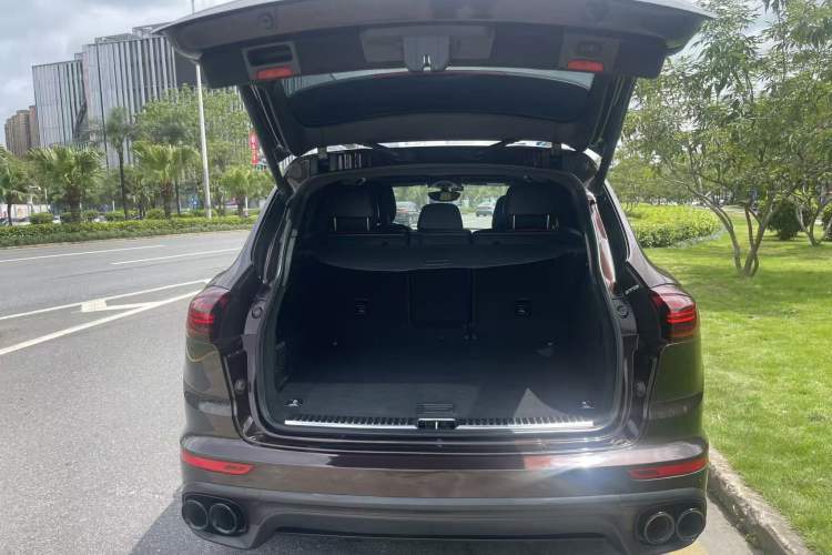 Used Porsche Cayenne 2016 Cayenne 3.0T Trunk