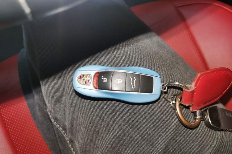 Used Porsche Cayenne 2016 Cayenne 3.0T Vehicle Key