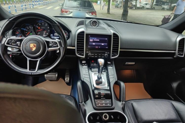 Used Porsche Cayenne 2016 Cayenne 3.0T Center Console