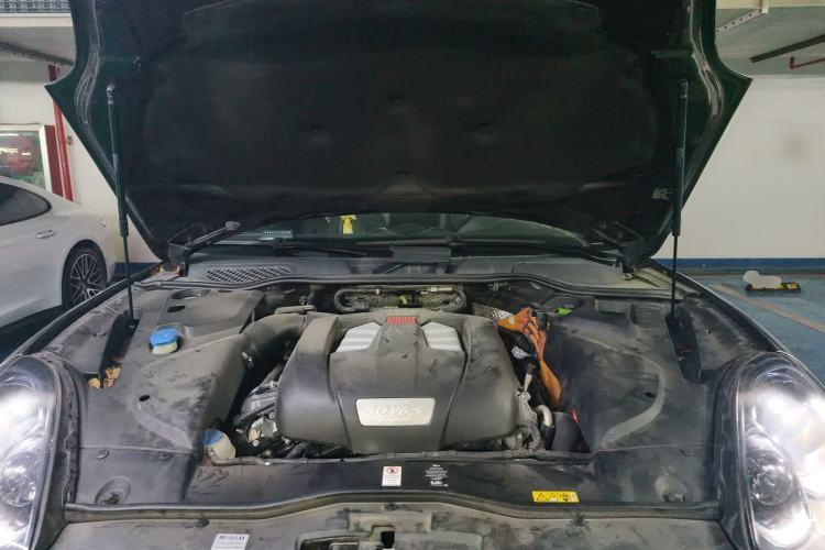 Used Porsche Cayenne 2016 Cayenne Platinum Edition 3.0T Engine Bay
