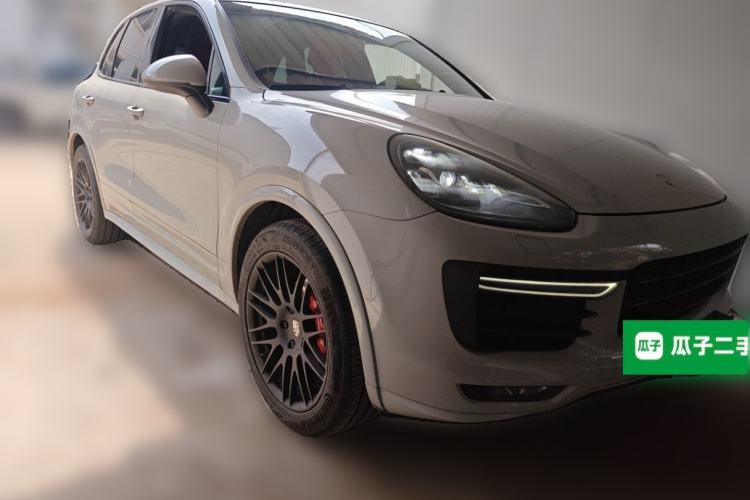 Used Porsche Cayenne 2016 Cayenne 3.0T Front Right 45 Deg