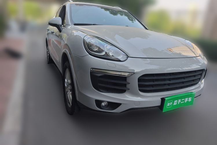 Used Porsche Cayenne 2016 Cayenne Platinum Edition 3.0T Front Right 45 Deg