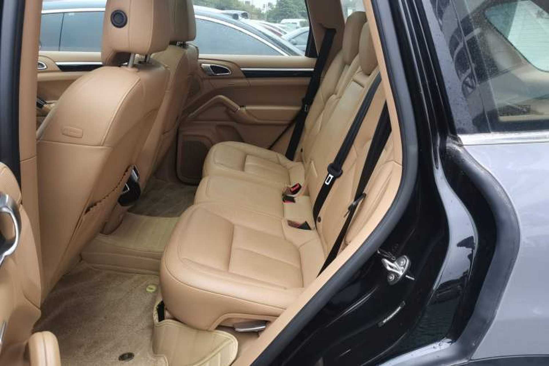 Used Porsche Cayenne 2016 3.0T parallel import Left Rear Seat