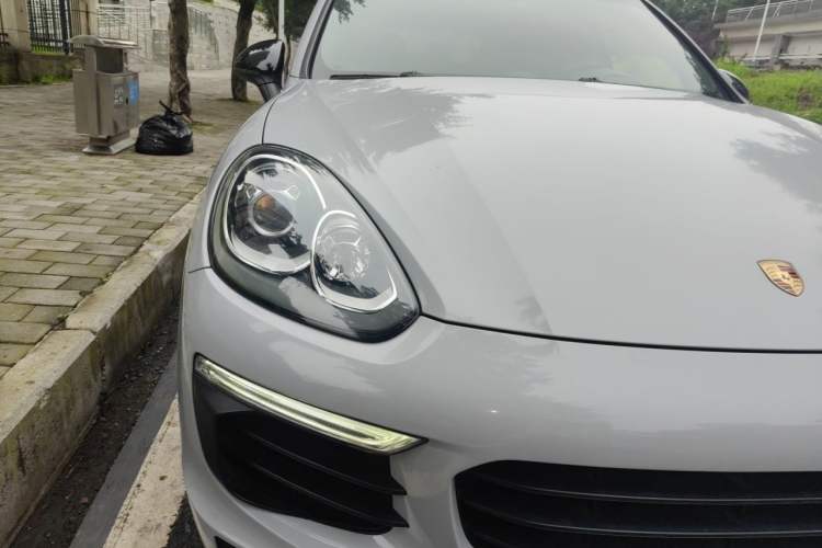 Used Porsche Cayenne 2016 Cayenne 3.0T Right Front Headlight