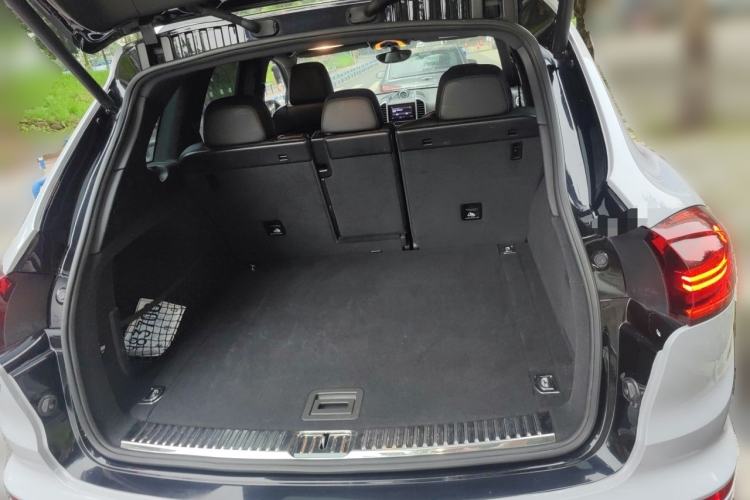Used Porsche Cayenne 2016 Cayenne 3.0T Trunk