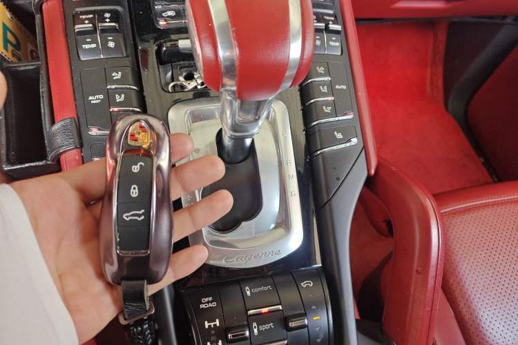Used Porsche Cayenne 2016 Cayenne 3.0T Vehicle Key