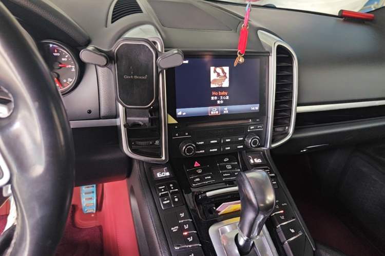 Used Porsche Cayenne 2016 Cayenne 3.0T Audio And AC Panel