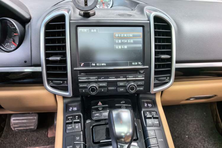 Used Porsche Cayenne  Audio And AC Panel