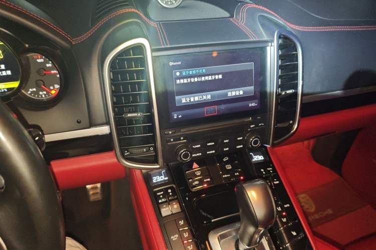 Used Porsche Cayenne 2016 Cayenne Platinum Edition 3.0T Audio And AC Panel