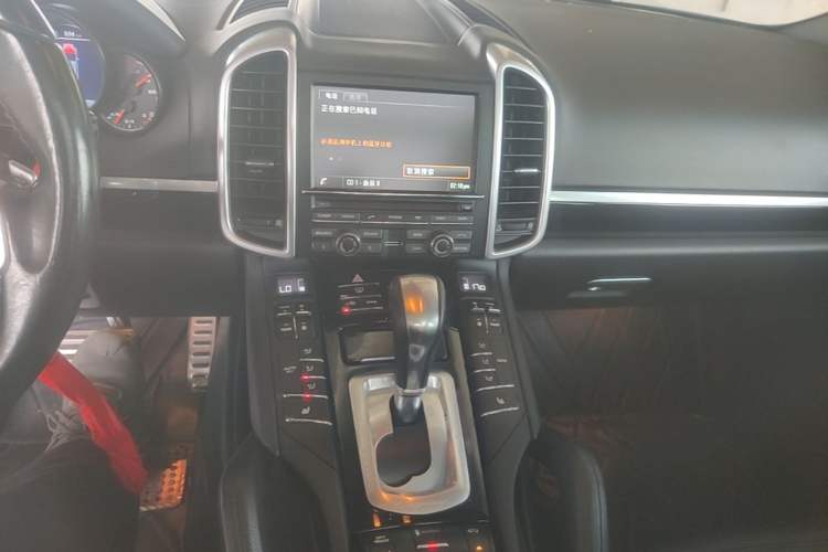Used Porsche Cayenne 2016 Cayenne Platinum Edition 3.0T Audio And AC Panel