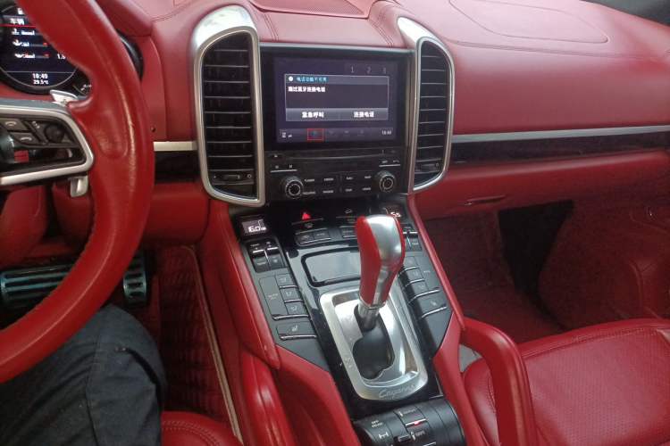 Used Porsche Cayenne 2016 Cayenne 3.0T Audio And AC Panel