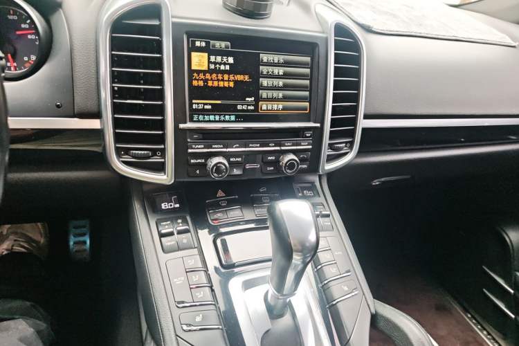 Used Porsche Cayenne 2016 Cayenne 3.0T Audio And AC Panel
