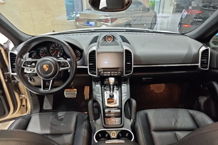 Used Porsche Cayenne 2016 Cayenne 3.0T Center Console