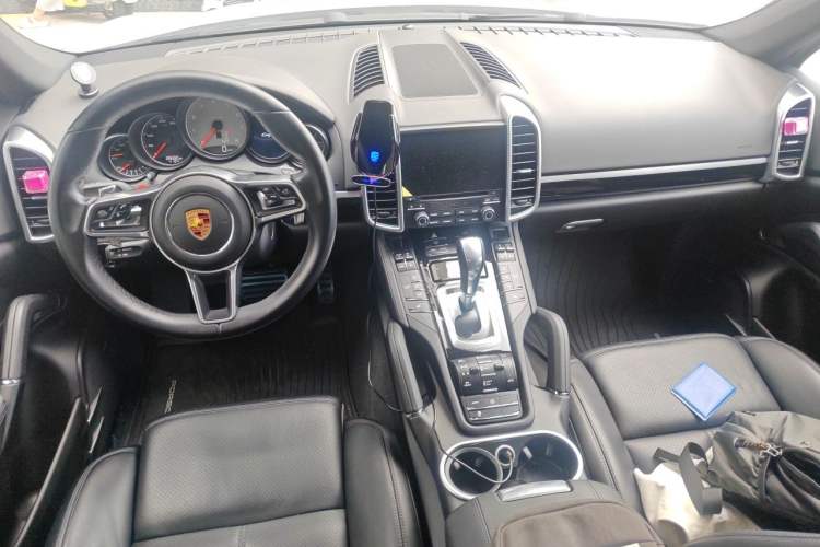 Used Porsche Cayenne 2016 Cayenne S 3.6T Center Console