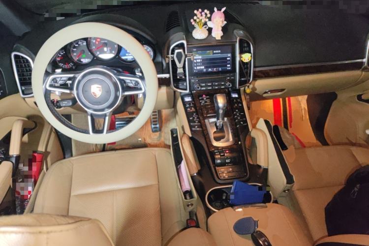 Used Porsche Cayenne 2016 Cayenne 3.0T Center Console