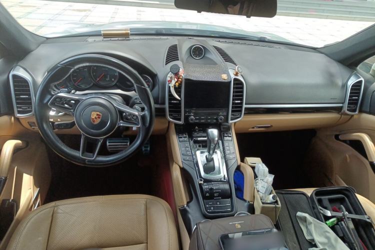 Used Porsche Cayenne 2016 Cayenne 3.0T Center Console