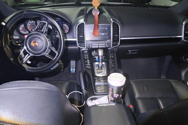 Used Porsche Cayenne 2016 Cayenne 3.0T Center Console