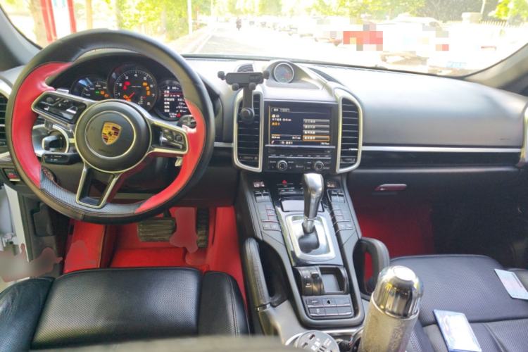 Used Porsche Cayenne  Center Console