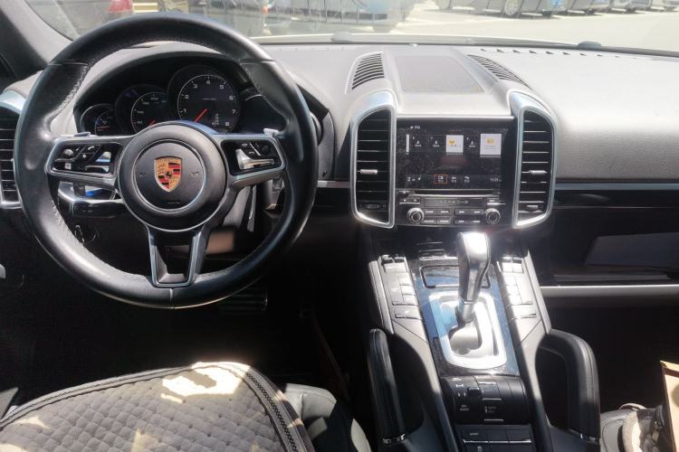 Used Porsche Cayenne 2016 Cayenne 3.0T Center Console